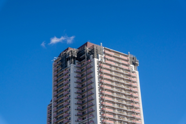 マンションの外壁工事が必要な理由 