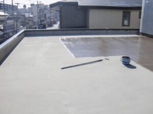 屋上防水工事の種類や費用相場、施工手順まで徹底解説