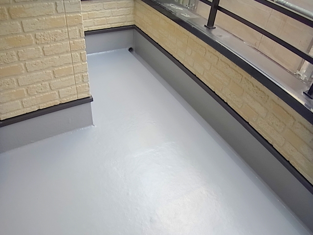 FRP防水の単価はいくら？費用相場や安く抑えるコツなどを解説